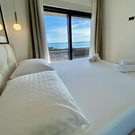 Apartment 5
