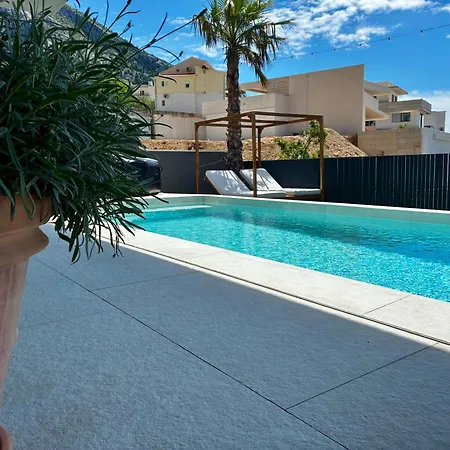 5 * Μακάρσκα